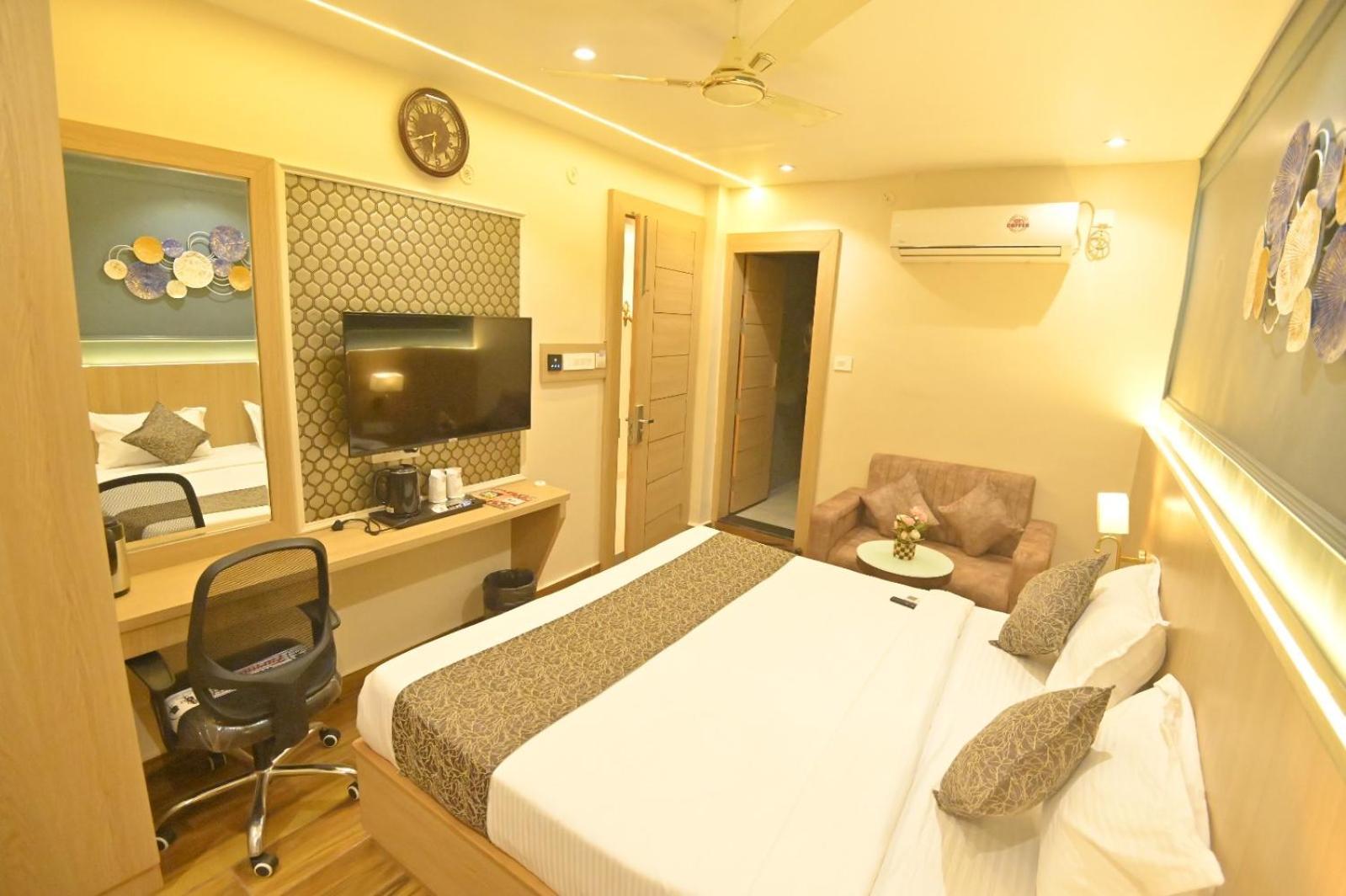 Hotel Jk Palace Аллахабад Экстерьер фото