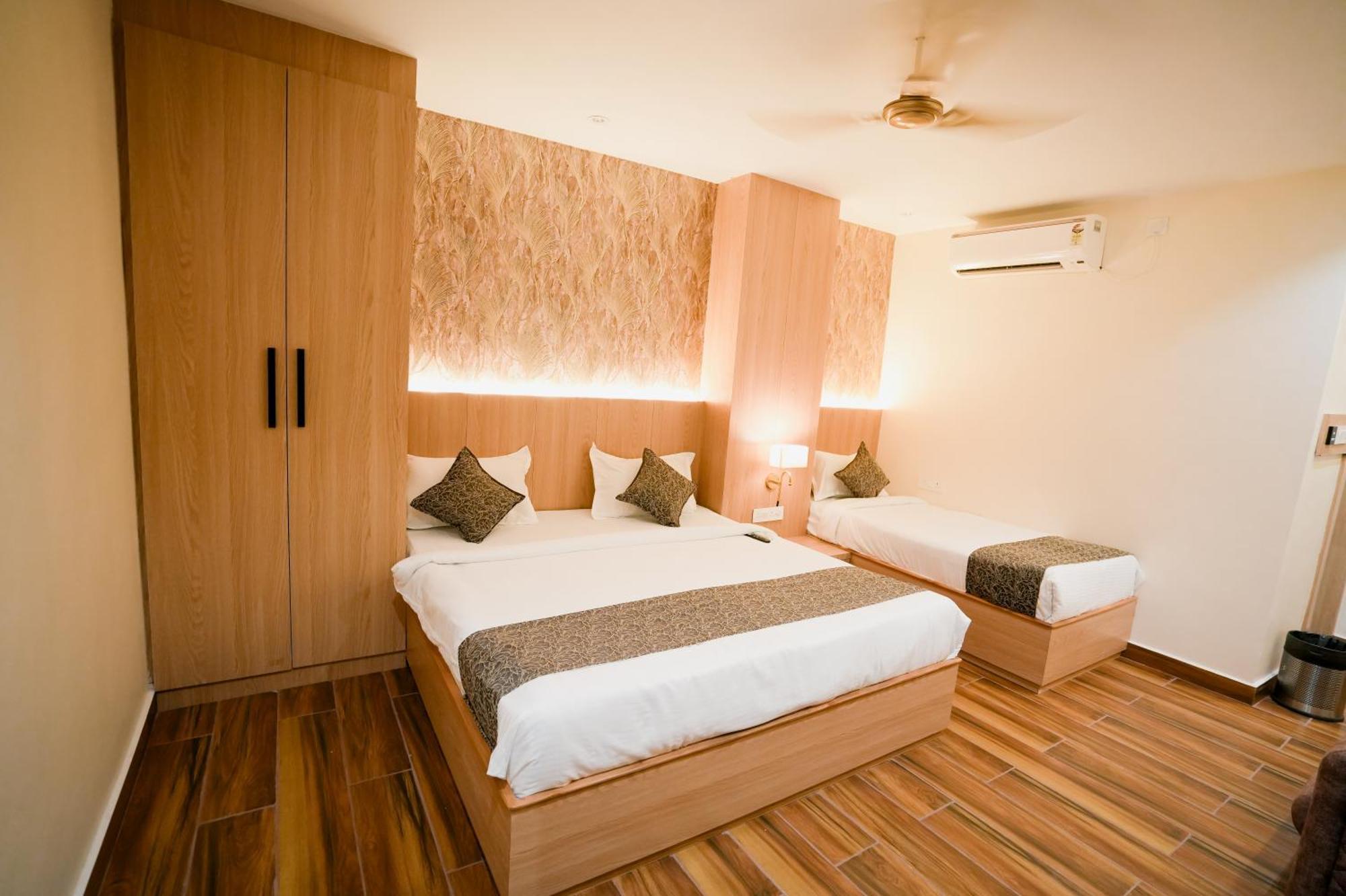 Hotel Jk Palace Аллахабад Экстерьер фото