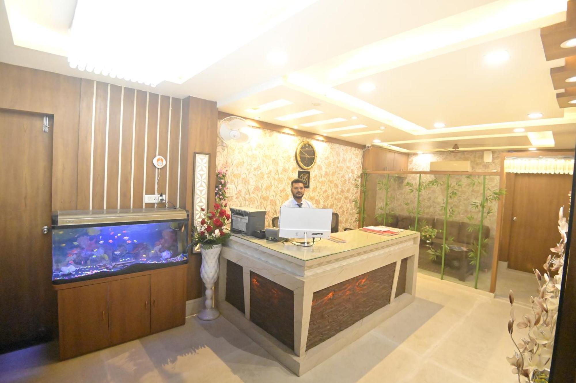 Hotel Jk Palace Аллахабад Экстерьер фото