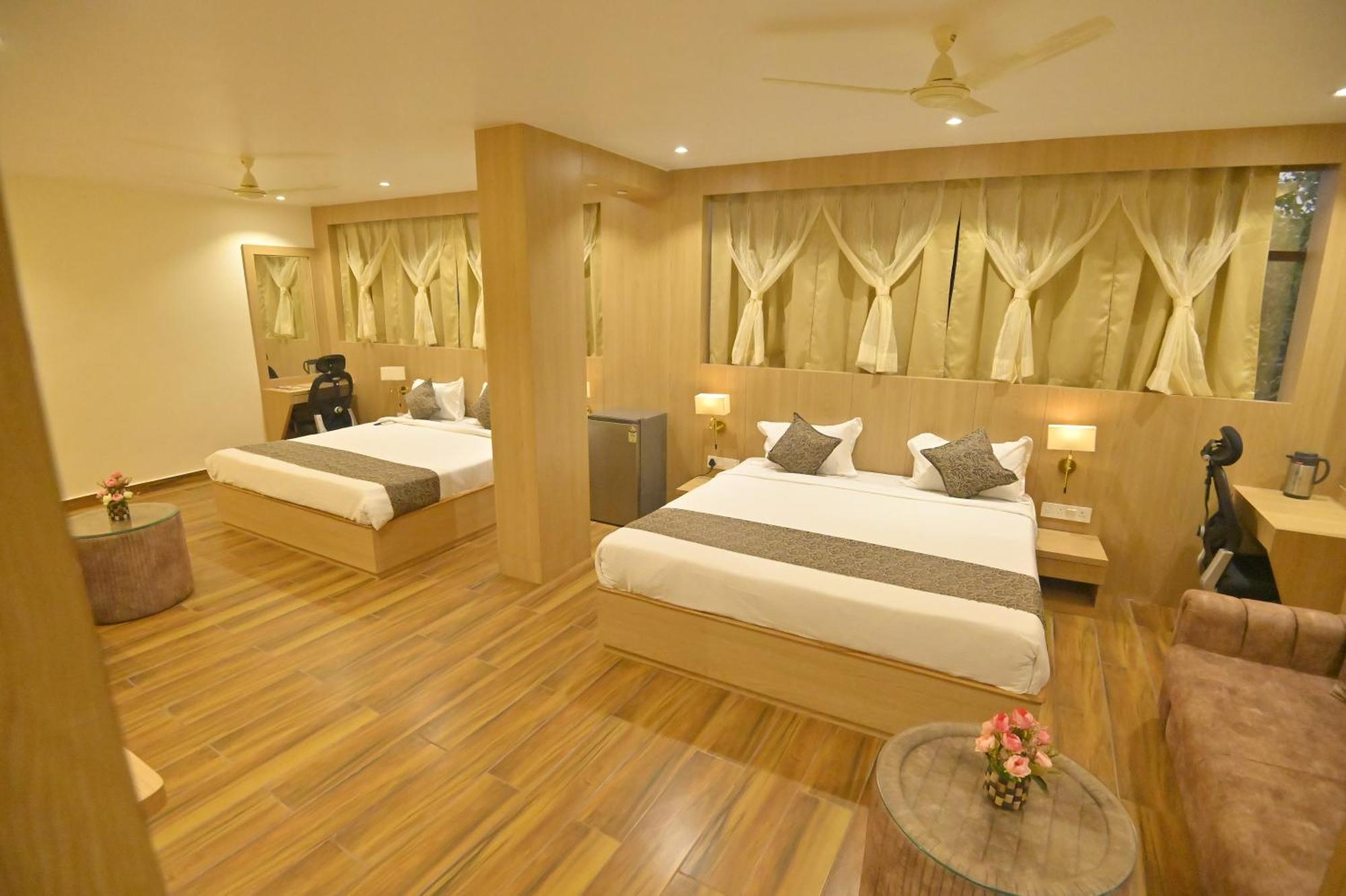 Hotel Jk Palace Аллахабад Экстерьер фото